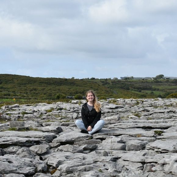 Meet your Posher, Katie - Picture 1 of 1